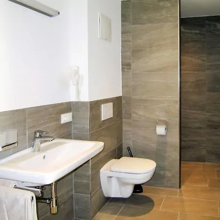 Apart Luxner 120s